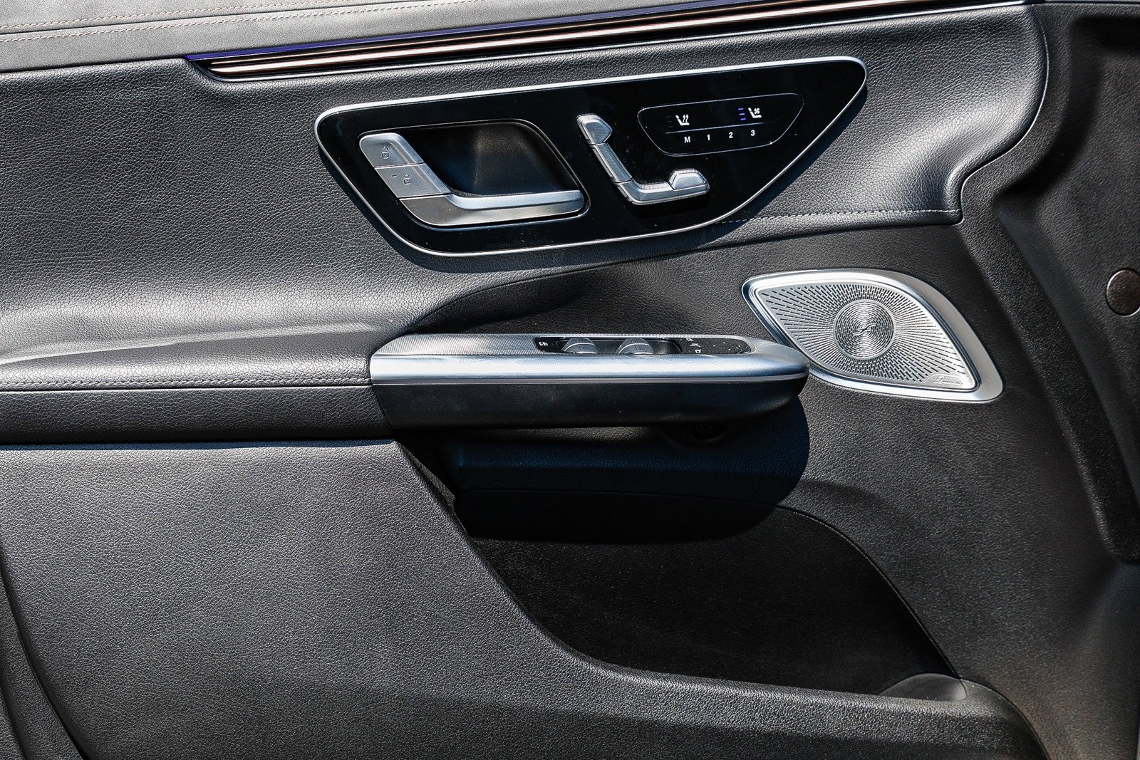 Certified 2023 Mercedes-Benz EQE 500 4MATIC SUV image 21