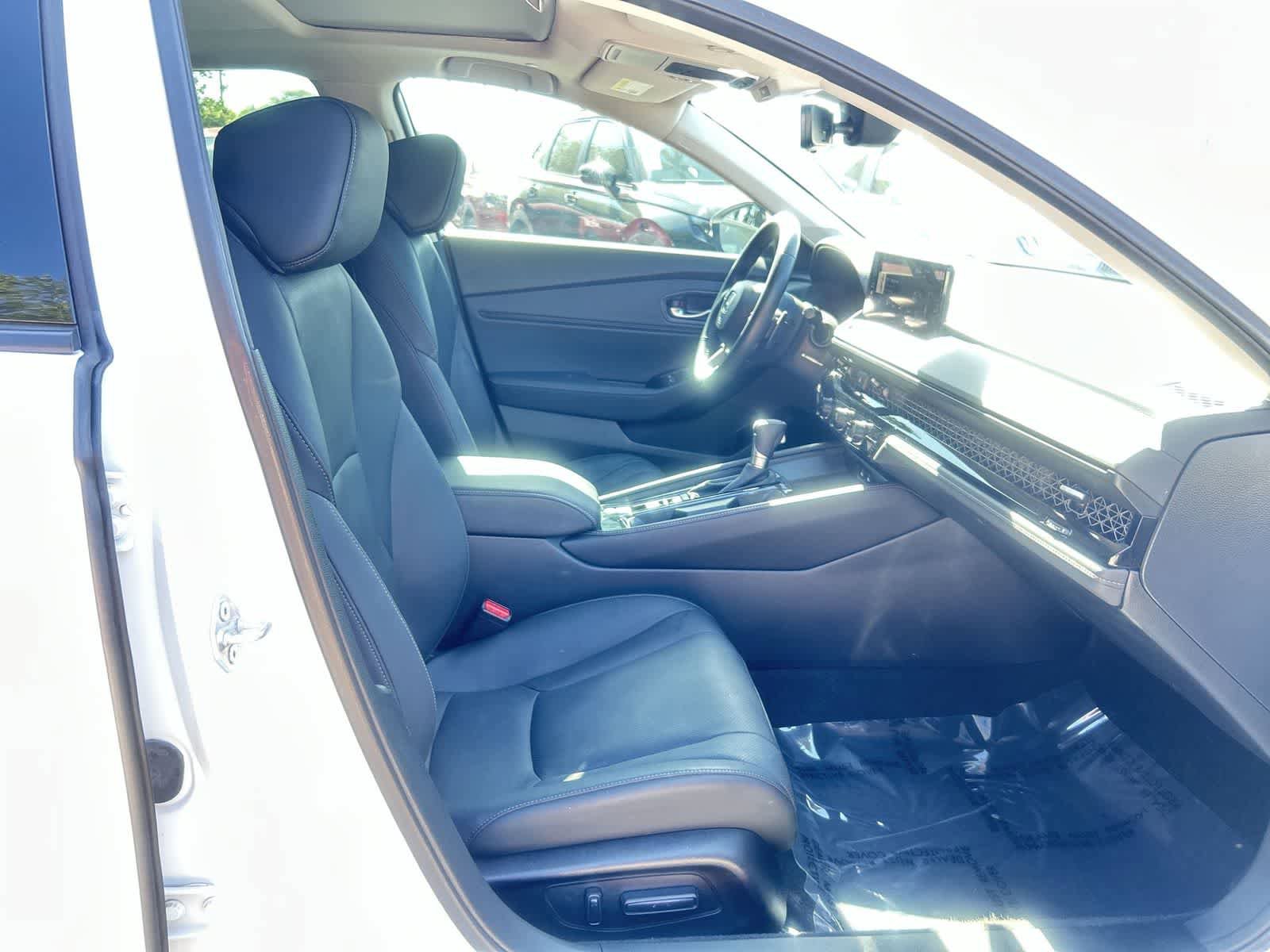Used 2024 Honda Accord Touring image 14
