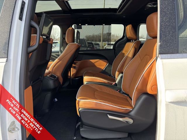 New 2026 Chrysler Pacifica Pinnacle w/ Trailer Tow Group image 6