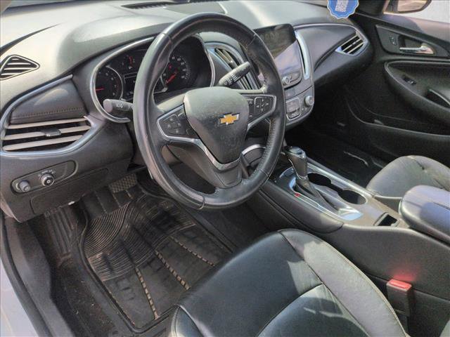 Used 2017 Chevrolet Malibu LT w/ Leather Package image 6
