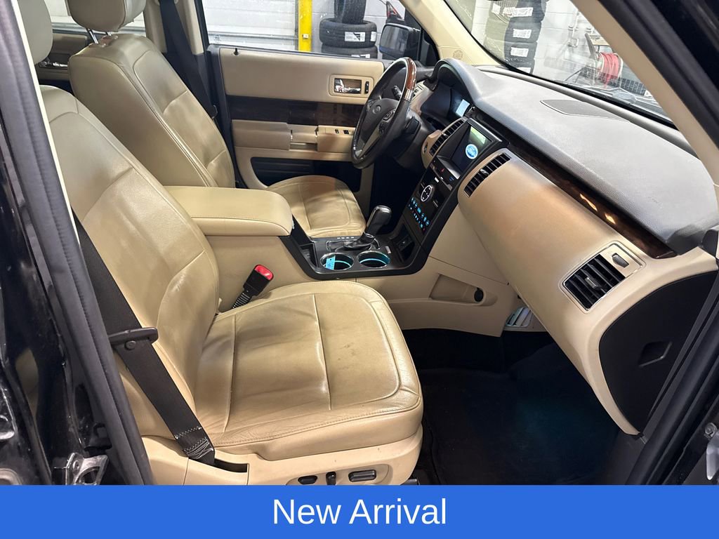Used 2018 Ford Flex Limited w/ Equipment Group 303A AWD/4WD image 16