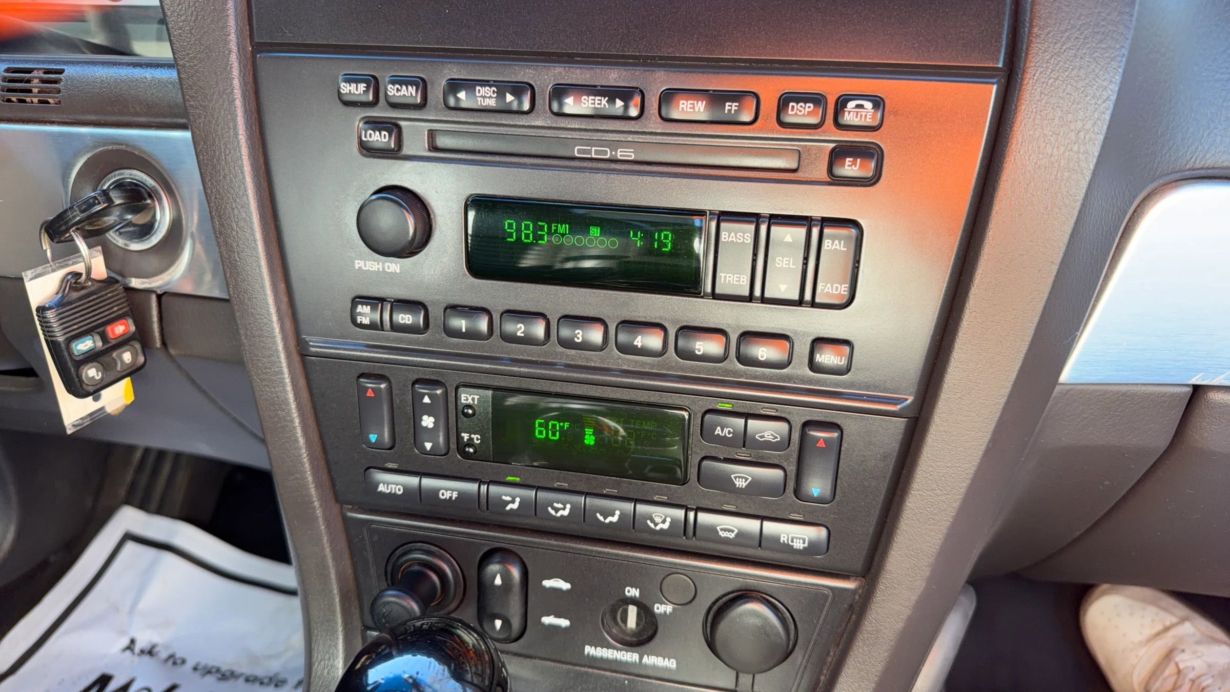 Used 2002 Ford Thunderbird image 23
