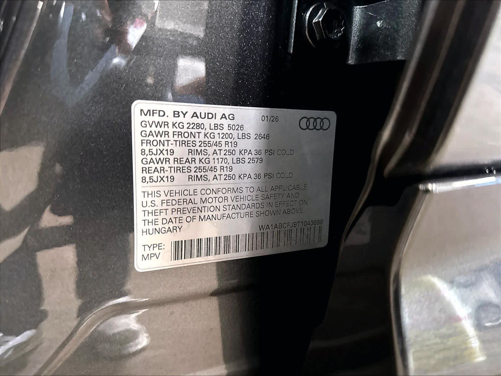Used 2026 Audi Q3 quattro 2.0T w/ Driver Assistance Package AWD/4WD image 36