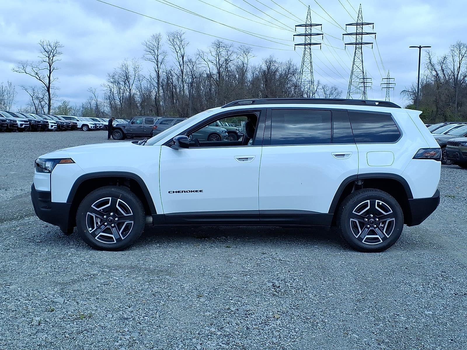 New 2026 Jeep Cherokee Laredo AWD/4WD image 2
