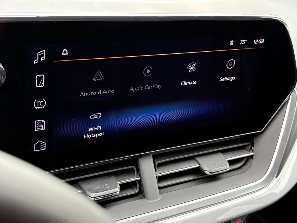 Used 2024 Chevrolet Trax LT w/ Driver Confidence Package image 15