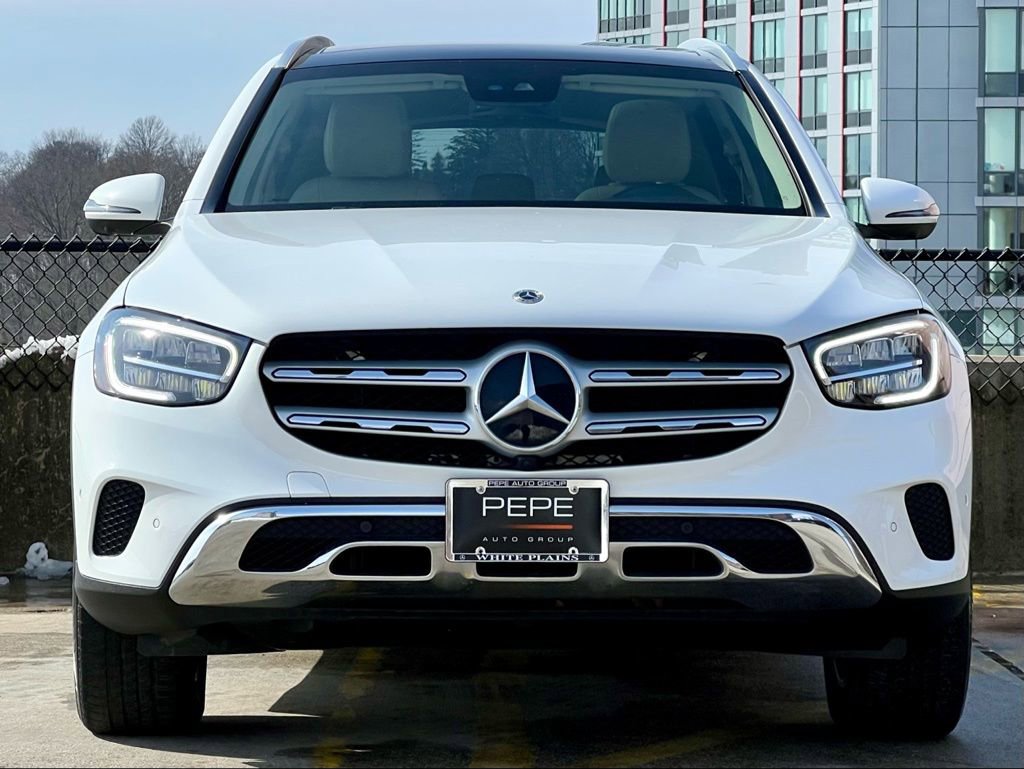 Used 2022 Mercedes-Benz GLC 300 4MATIC image 3