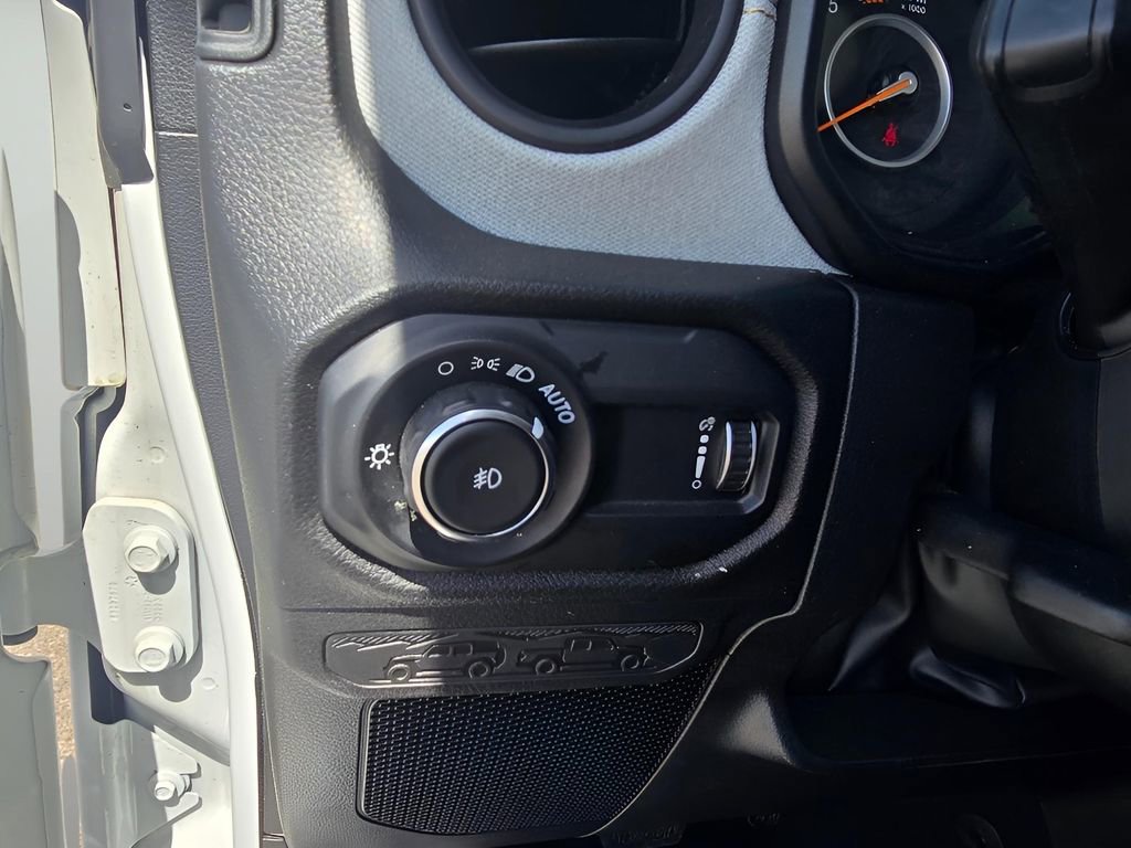 Used 2025 Jeep Wrangler Unlimited Sport AWD/4WD image 24