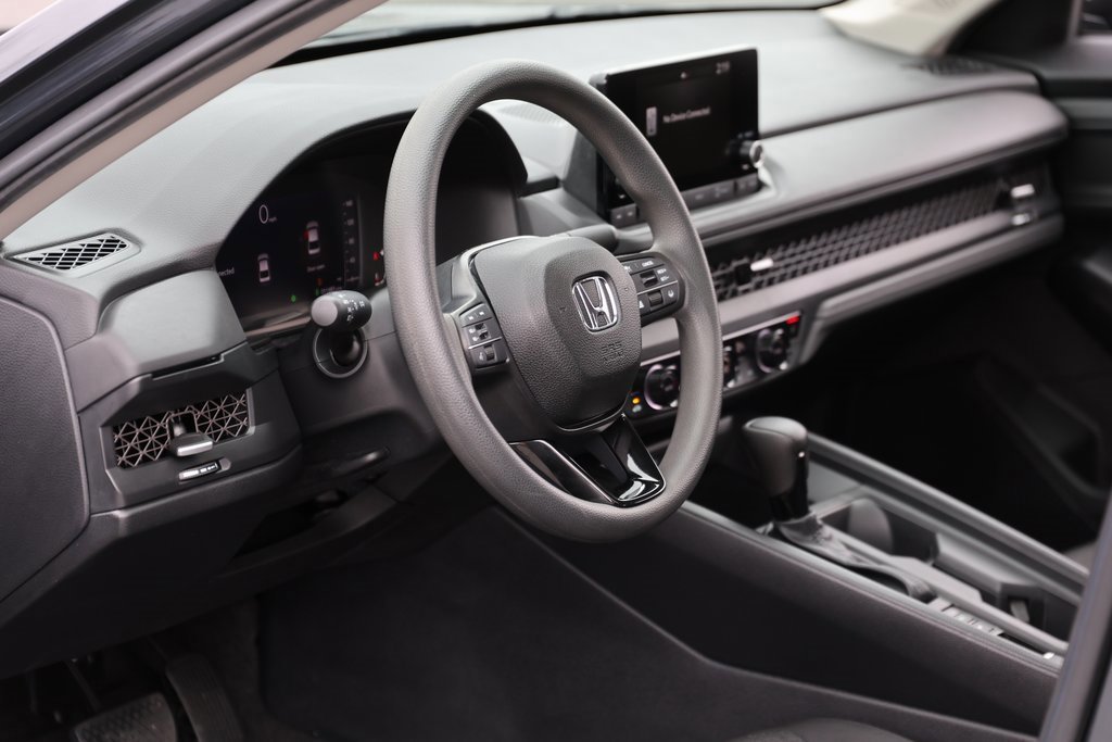 Used 2024 Honda Accord EX image 9