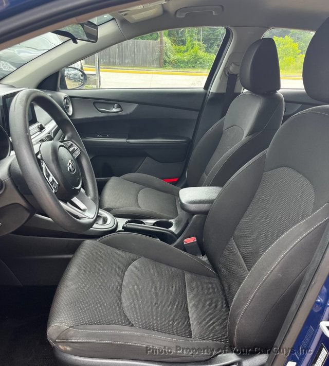 Used 2020 Kia Forte LXS FWD image 9