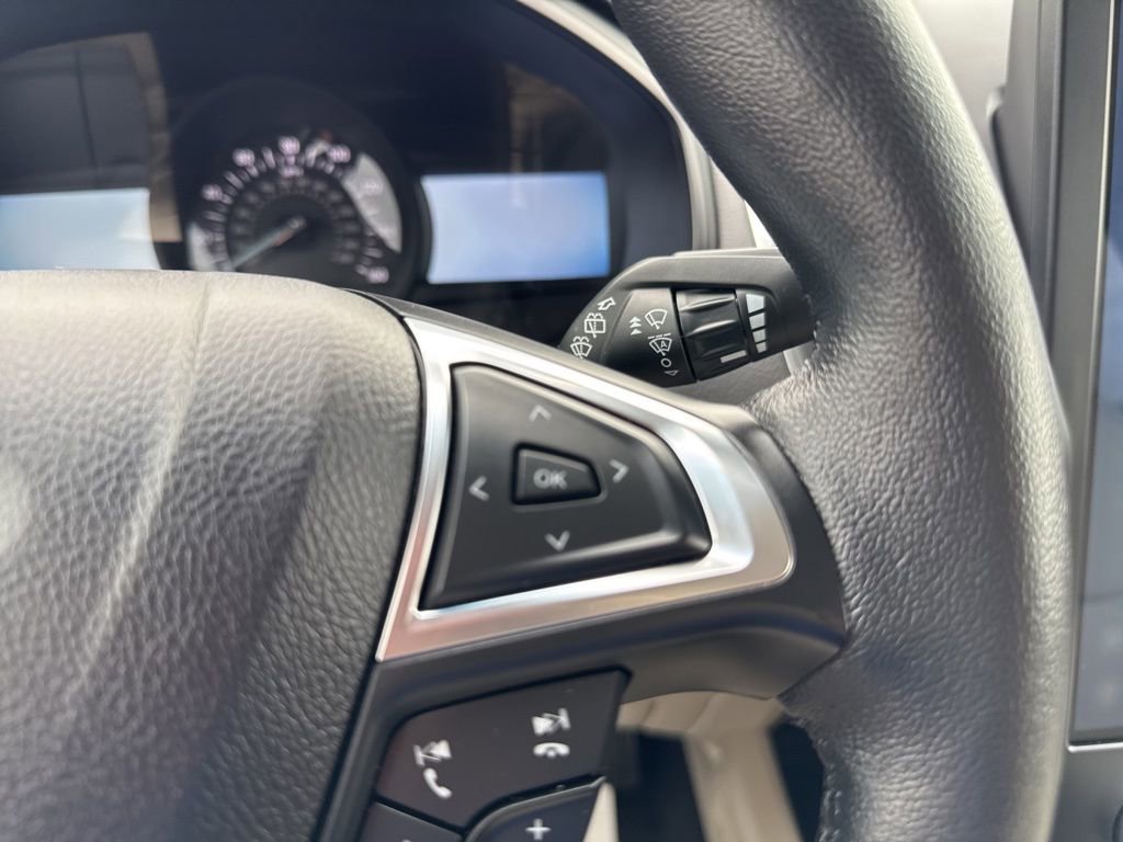 Used 2024 Ford Edge Titanium image 21