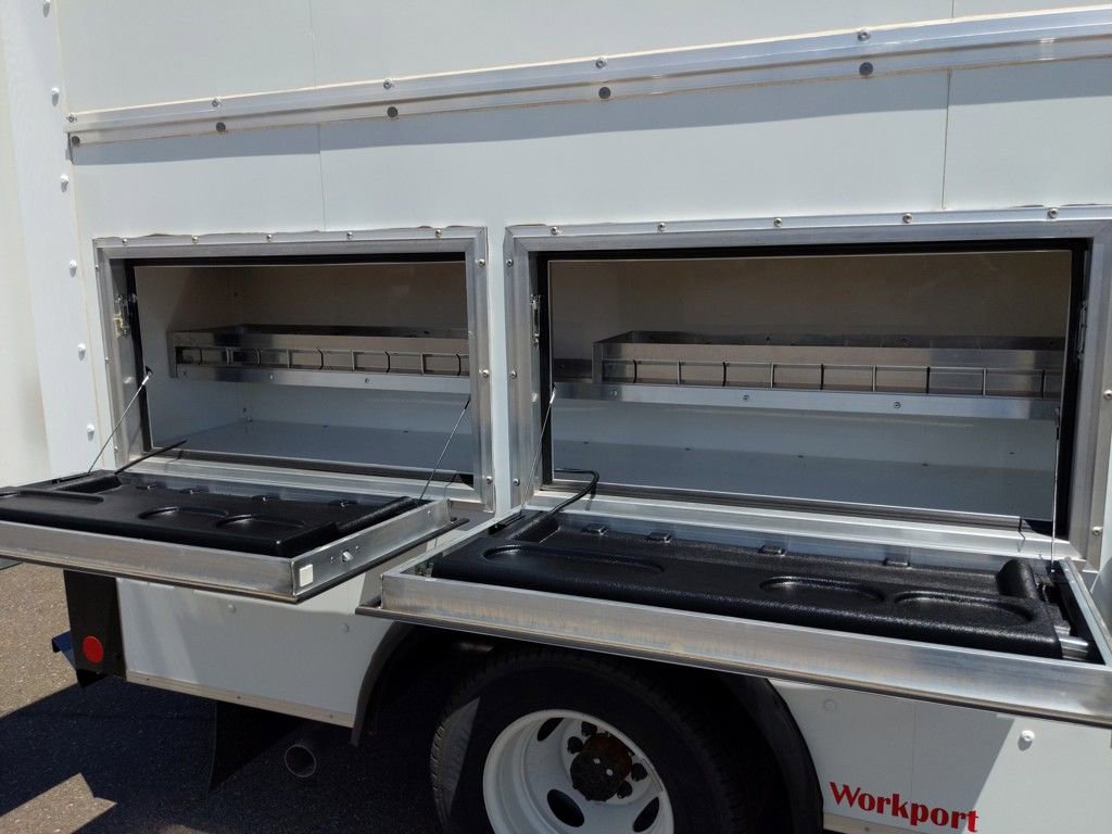 New 2025 Ford E-350 and Econoline 350 Super Duty w/ Power Equipment Group image 9