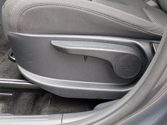 Used 2025 Kia Sportage LX AWD/4WD image 19