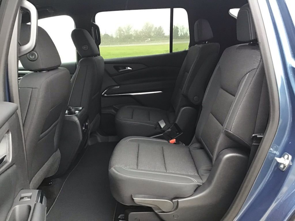 New 2026 Chevrolet Traverse LT image 15