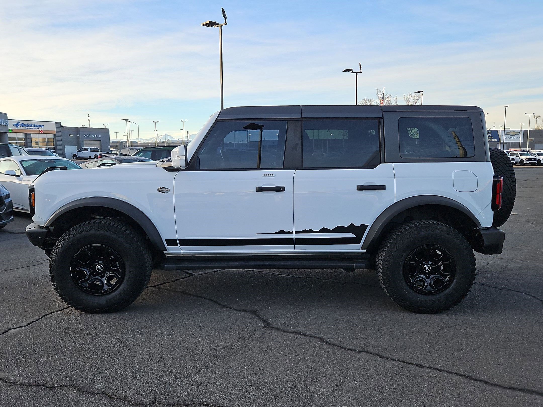 Used 2023 Ford Bronco Wildtrak image 15