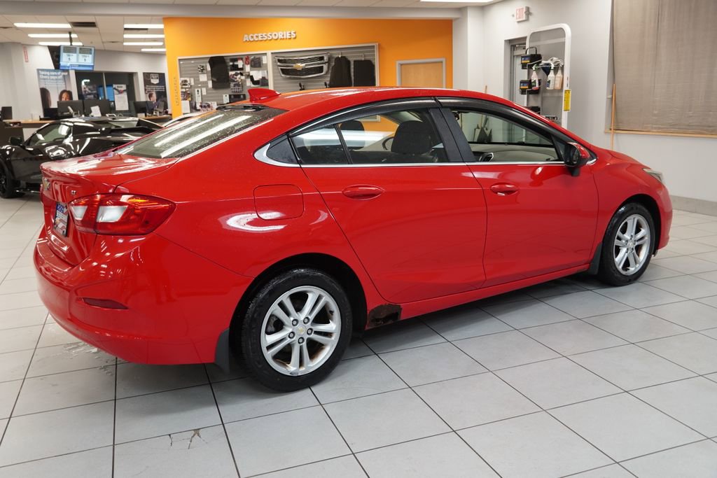 Used 2016 Chevrolet Cruze LT FWD image 11