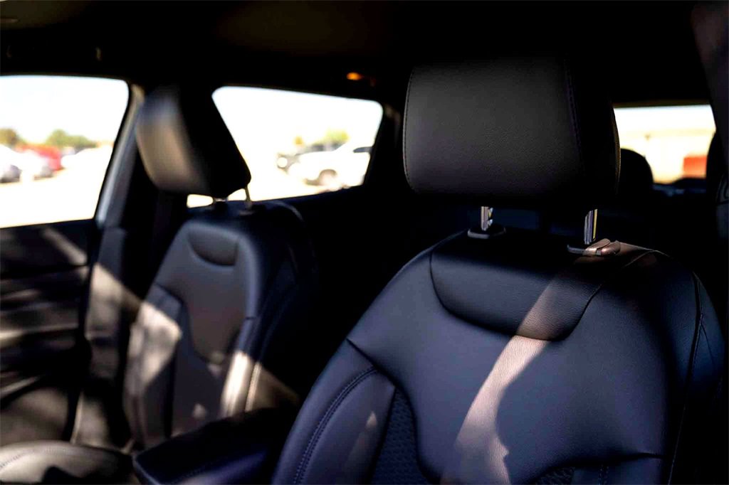 New 2026 Jeep Compass Latitude image 9