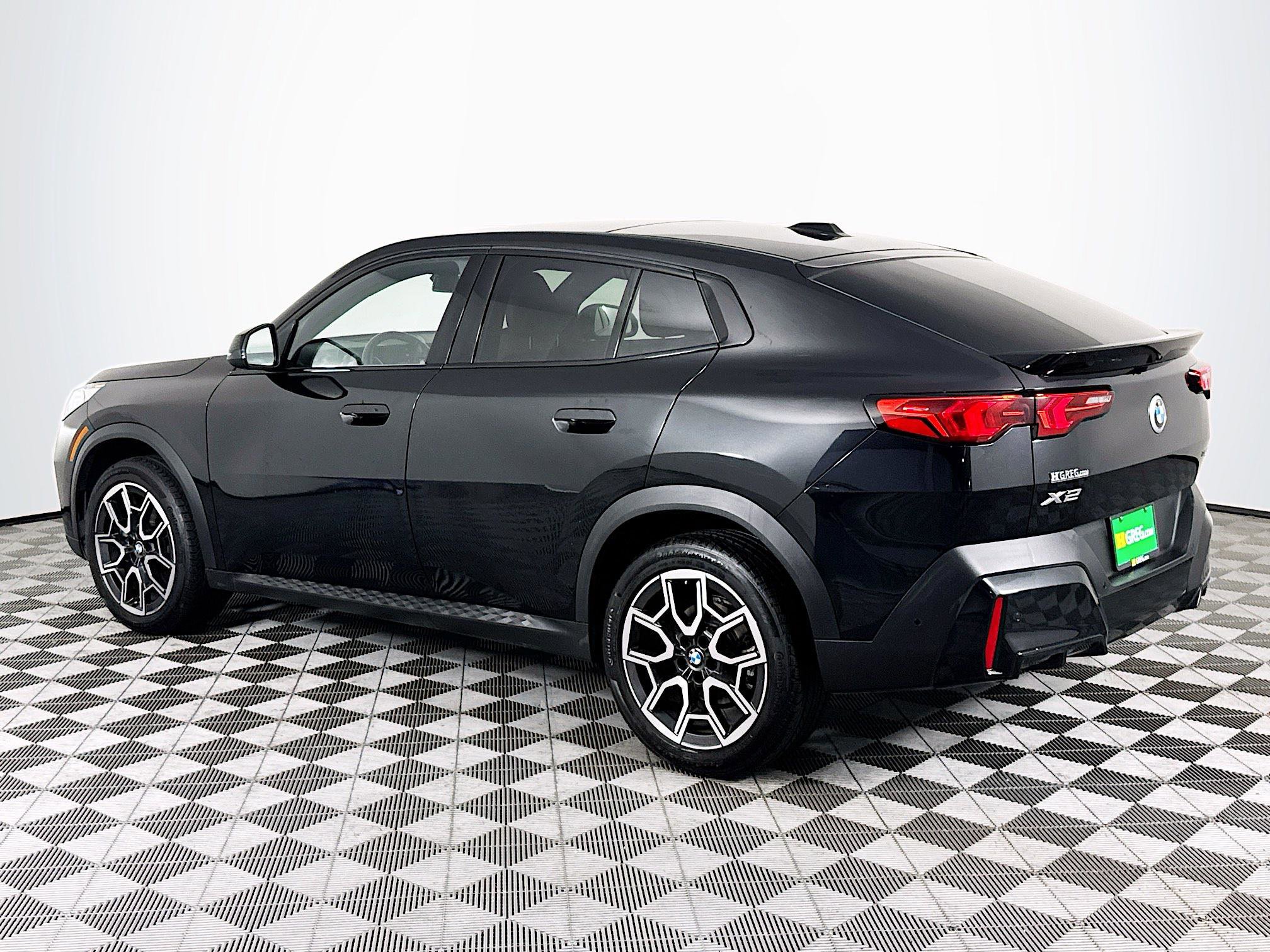 Used 2026 BMW X2 xDrive28i AWD/4WD image 6