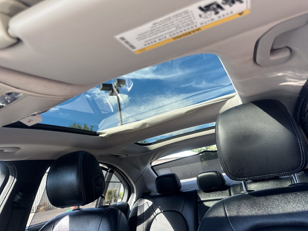 Used 2015 Mercedes-Benz C 300 4MATIC Sedan image 39