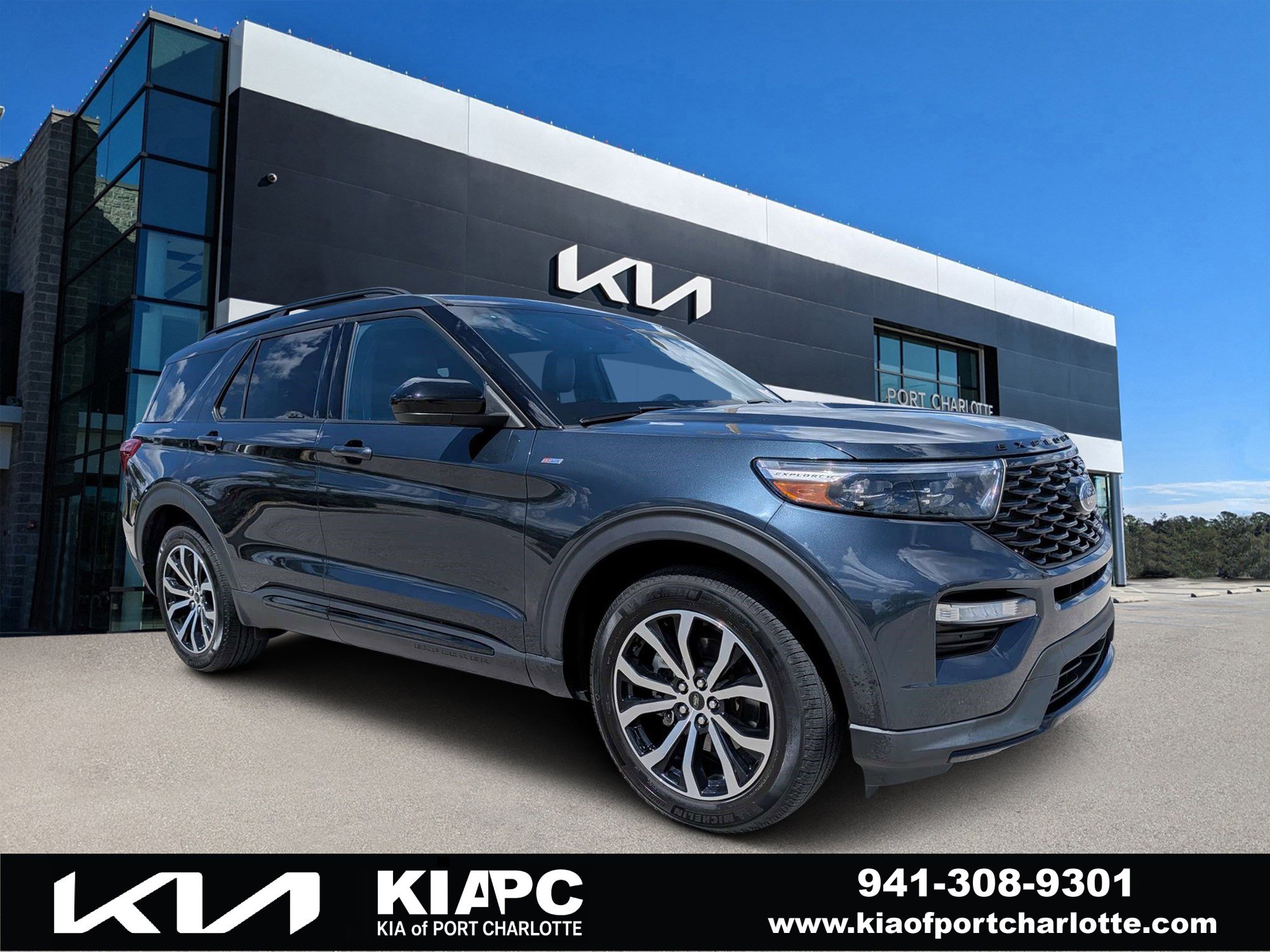 Used 2024 Ford Explorer ST-Line w/ Class IV Trailer Tow Package RWD video 1