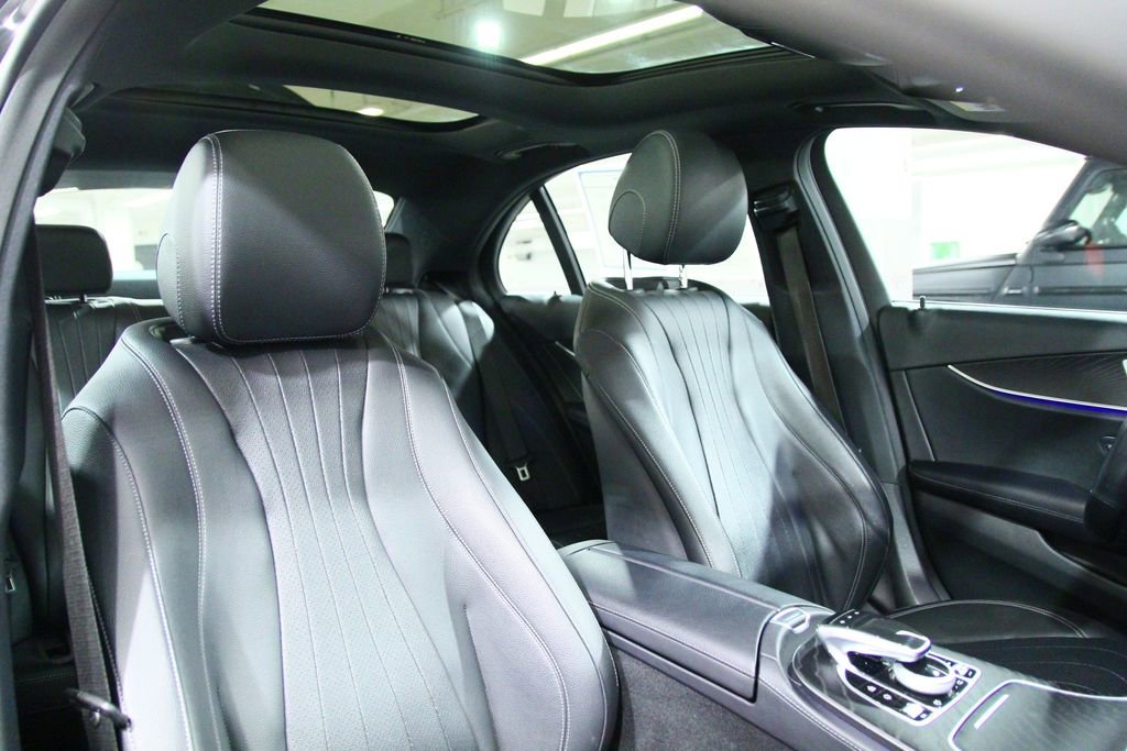 Used 2019 Mercedes-Benz E 300 4MATIC image 24