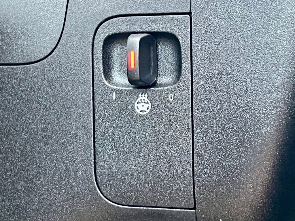 Certified 2026 Mercedes-Benz GLB 250 4MATIC image 38