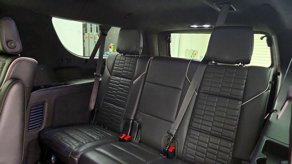 Used 2021 Cadillac Escalade ESV Premium Luxury Platinum w/ Heavy-Duty Trailer Package AWD/4WD image 25
