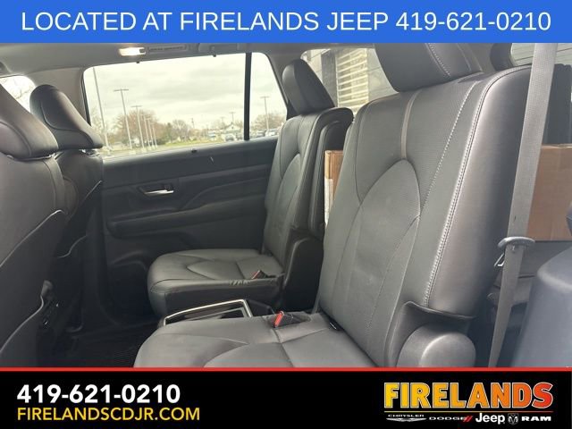 Used 2024 Toyota Grand Highlander Platinum image 5