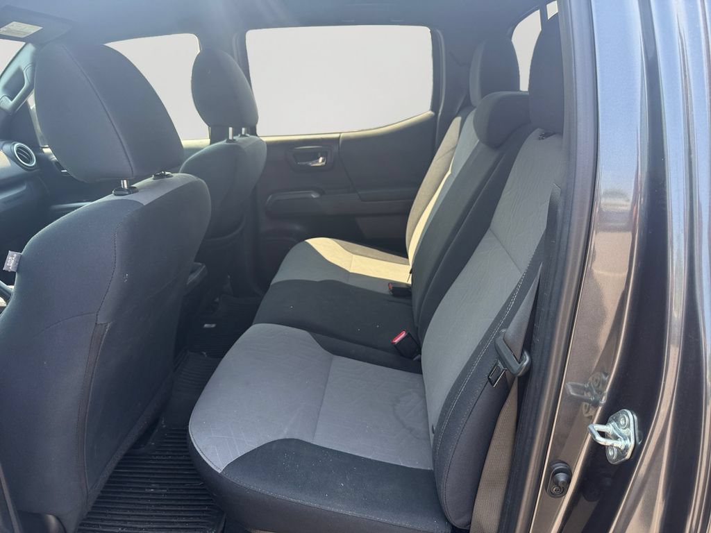 Used 2021 Toyota Tacoma TRD Sport AWD/4WD image 14