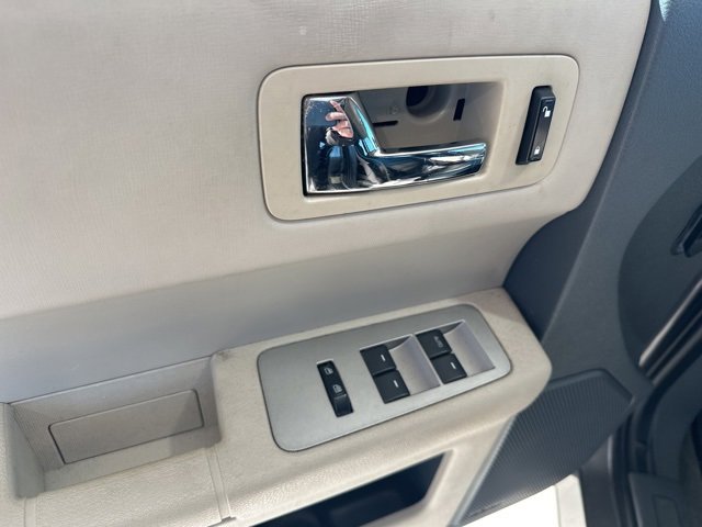 Used 2009 Ford Flex SE image 11