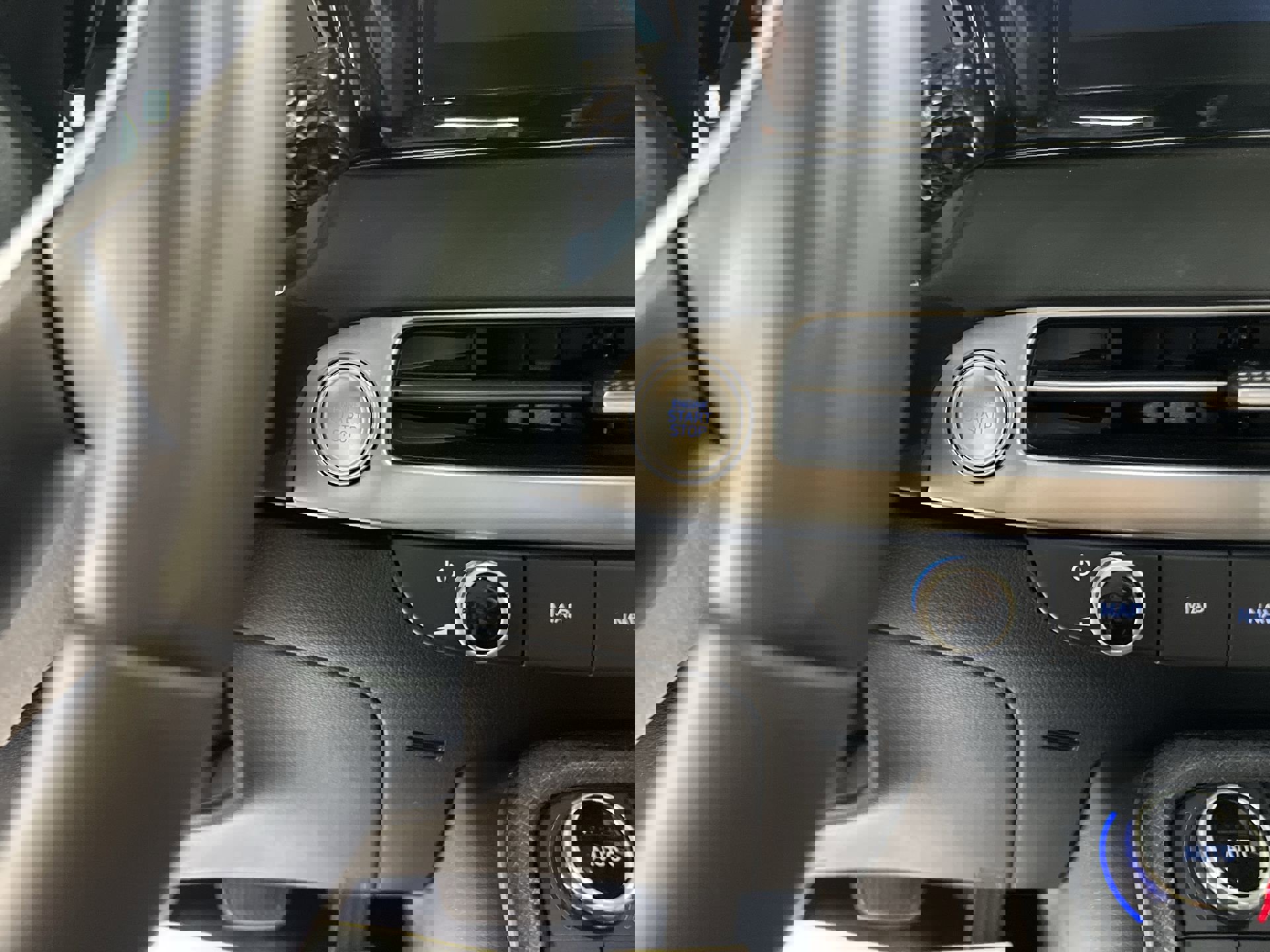 Used 2023 Hyundai Palisade Limited image 16