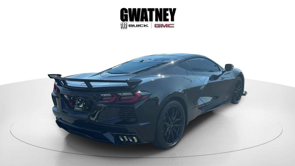 Used 2025 Chevrolet Corvette Stingray Preferred Cpe w/ Z51 Performance Package RWD image 3
