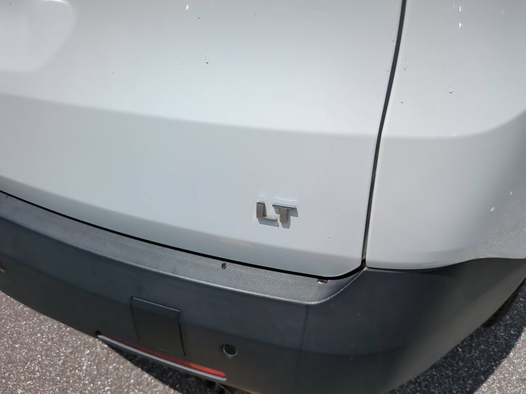 Used 2020 Chevrolet Traverse LT FWD image 13