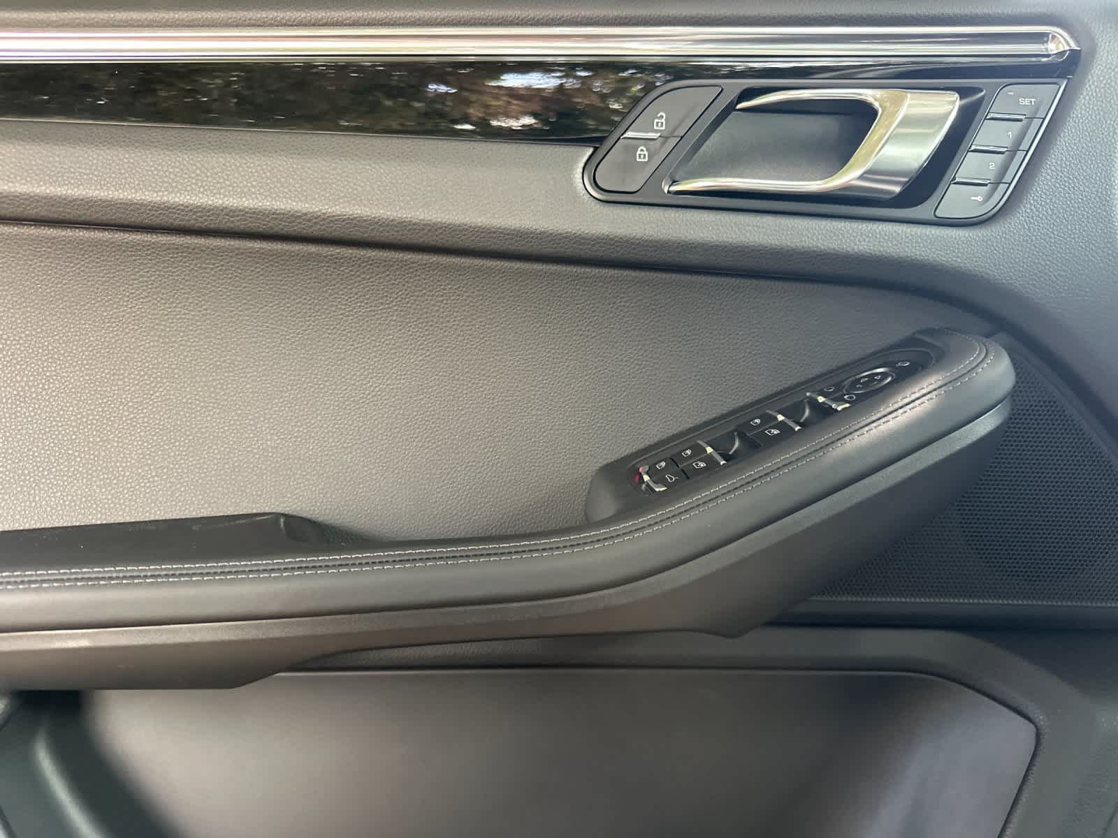 New 2026 Porsche Macan Turbo AWD/4WD image 12
