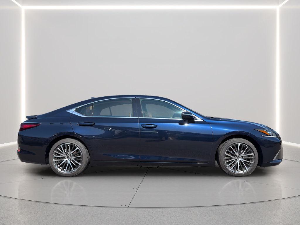 Used 2024 Lexus ES 350 w/ Premium Package FWD image 5