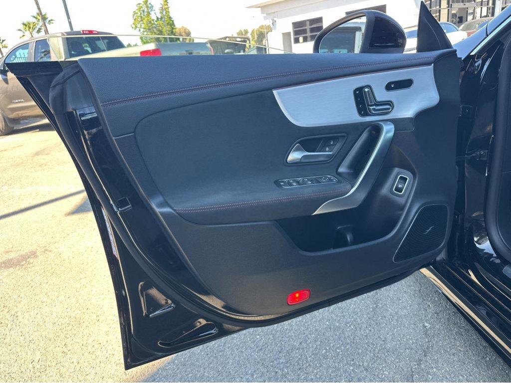 Used 2025 Mercedes-Benz CLA 35 AMG 4MATIC image 15