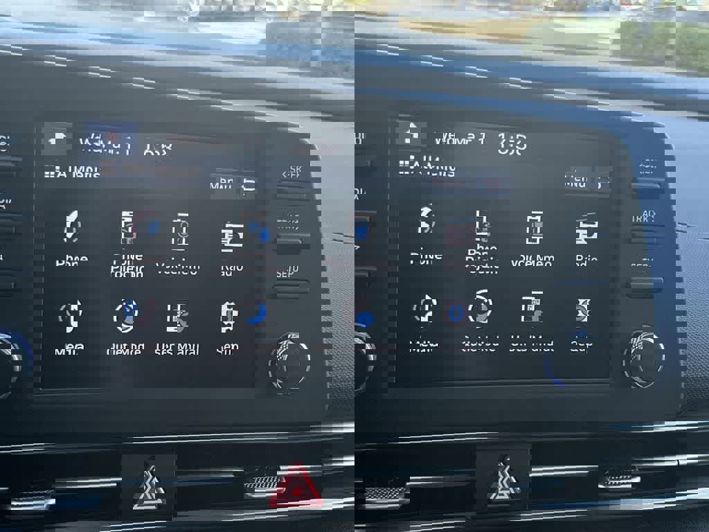 Used 2025 Hyundai Elantra SE image 18