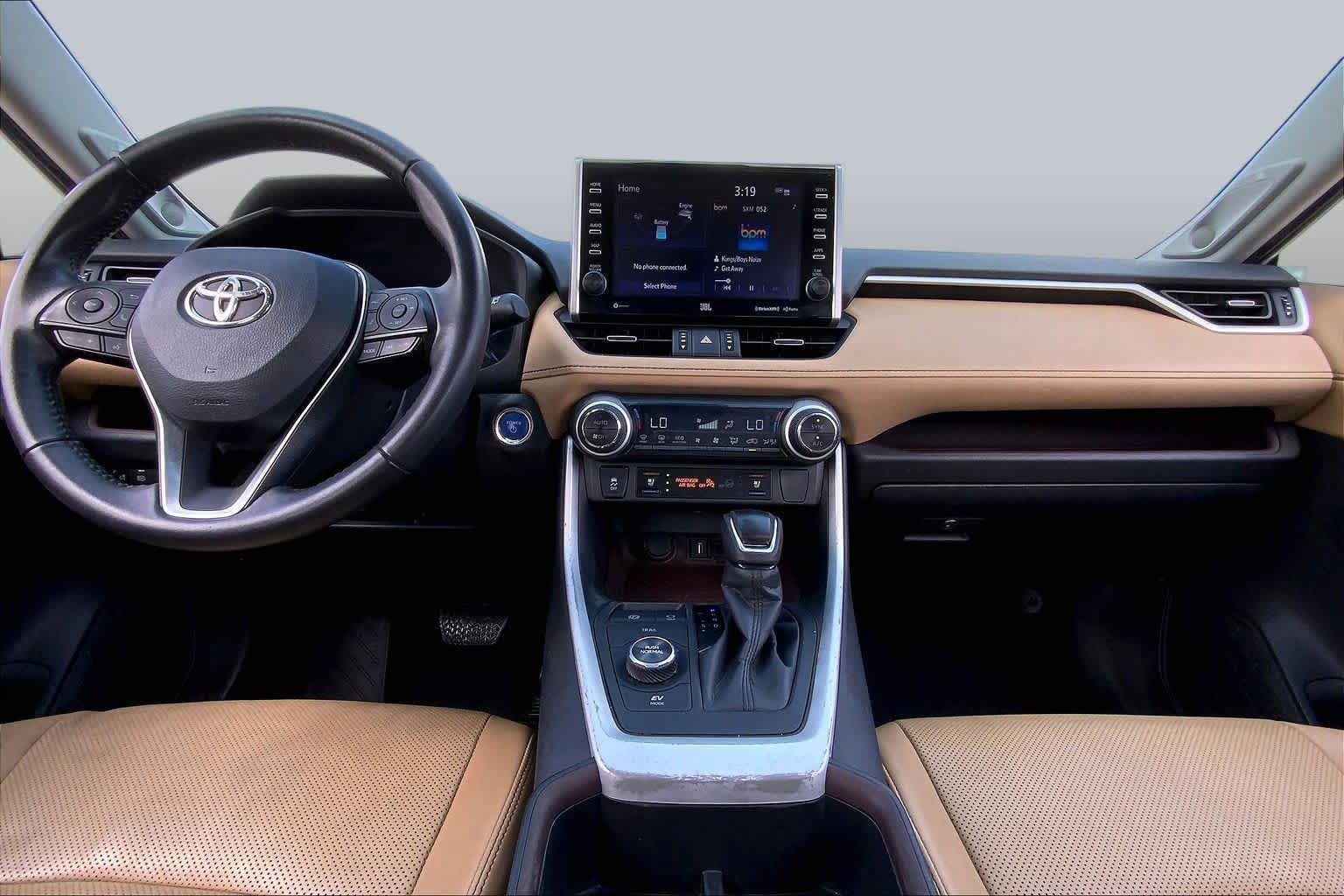 Used 2022 Toyota RAV4 Limited AWD/4WD image 15
