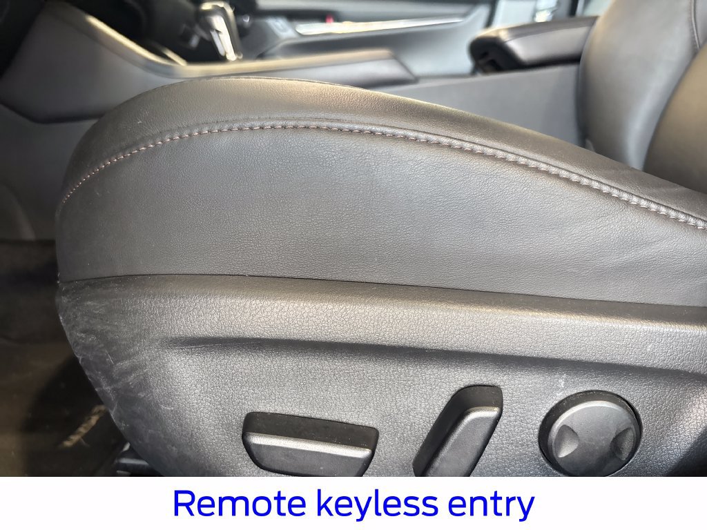 Used 2025 MAZDA MAZDA3 s FWD image 32