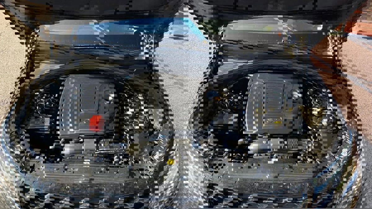 Used 2019 Land Rover Range Rover Velar S image 27