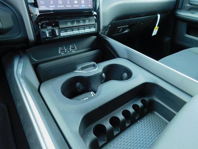 New 2026 RAM 2500 Big Horn AWD/4WD image 16