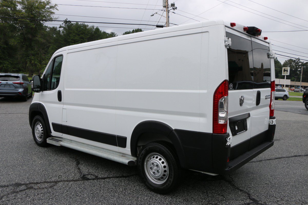 Used 2025 RAM ProMaster 2500 w/ U-Haul Equipment Group FWD image 3