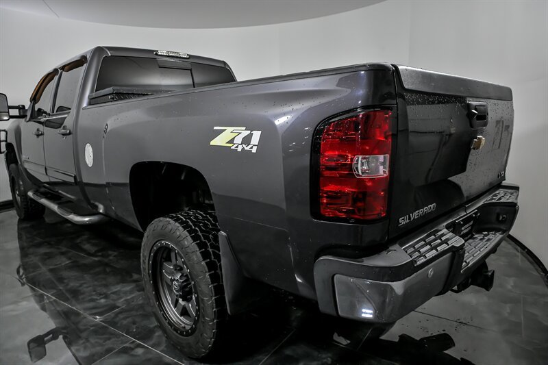 Used 2011 Chevrolet Silverado 3500 LTZ w/ LTZ Plus Package AWD/4WD image 8