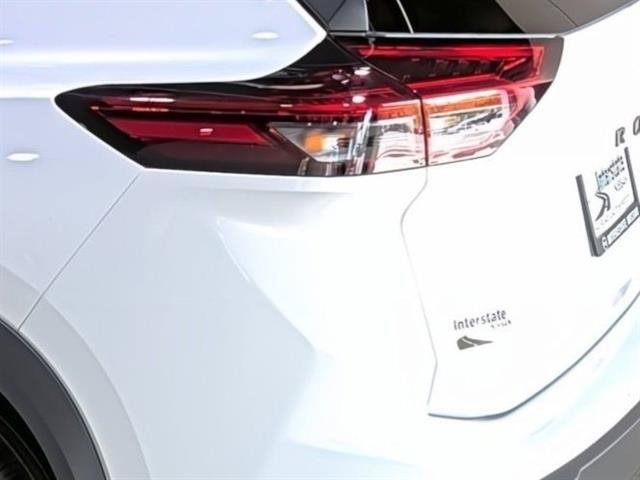 Certified 2025 Nissan Rogue S AWD/4WD image 10