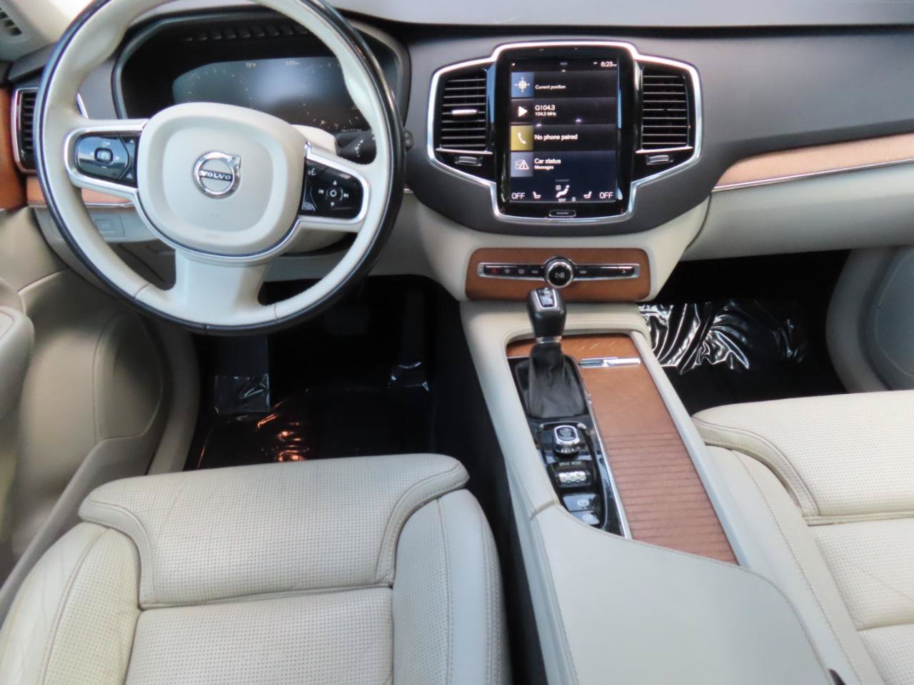 Used 2018 Volvo XC90 T6 Inscription w/ Convenience Package AWD/4WD image 17