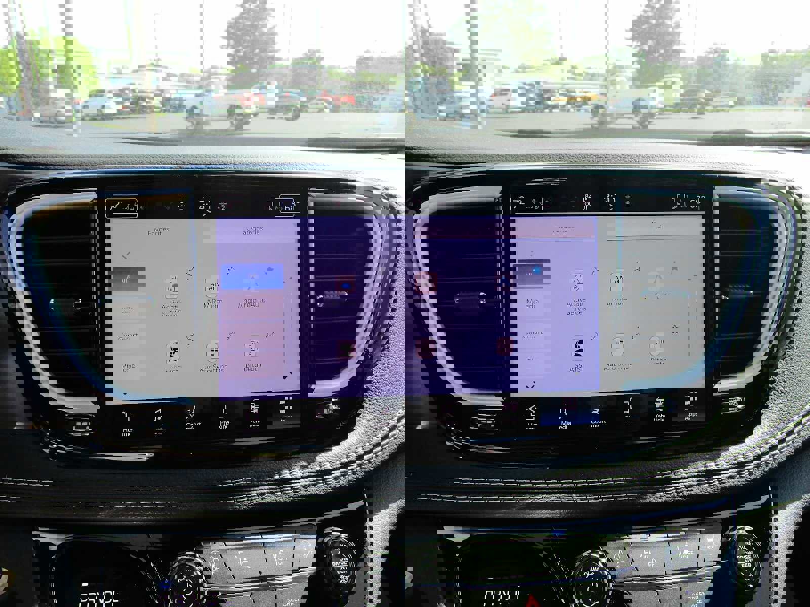 New 2026 Chrysler Pacifica Select image 30