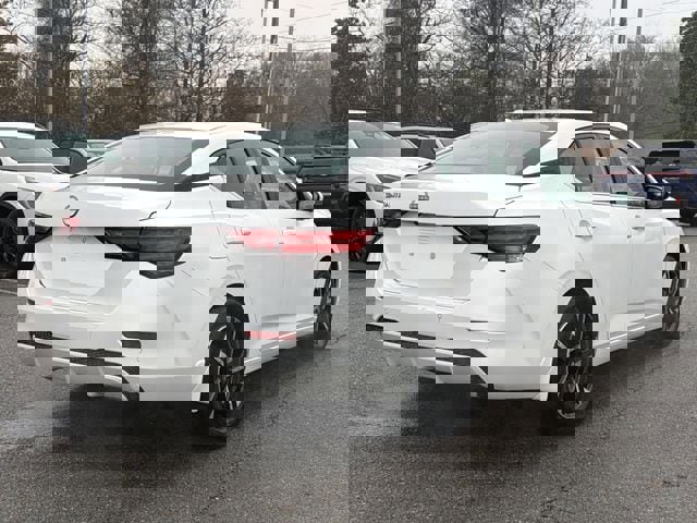 Used 2024 Nissan Sentra SV image 3