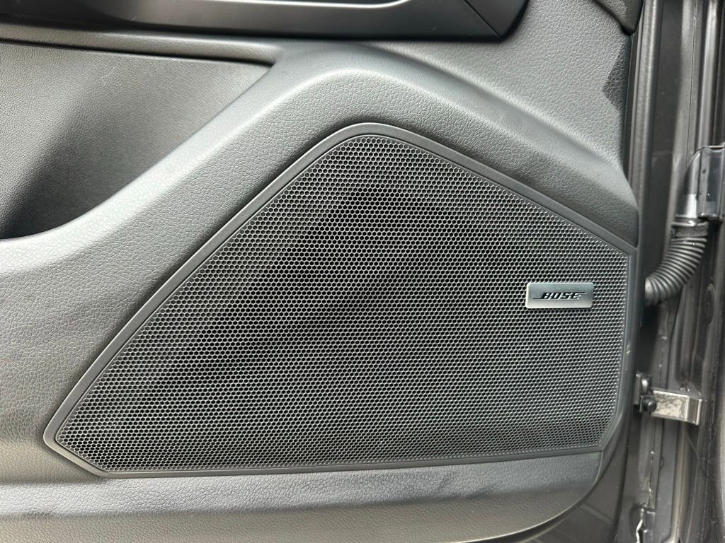 Certified 2025 Porsche Cayenne S AWD/4WD image 19