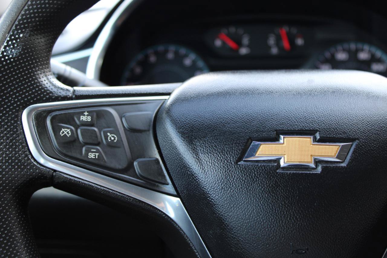 Used 2020 Chevrolet Malibu LT FWD image 19