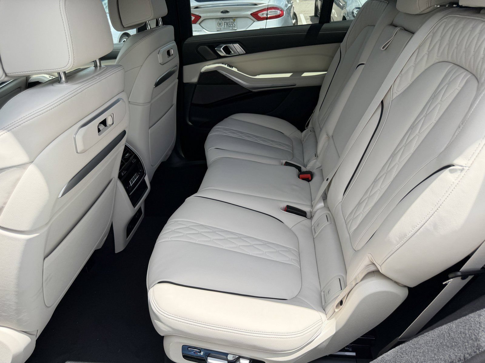 New 2027 BMW X7 M60i AWD/4WD image 19
