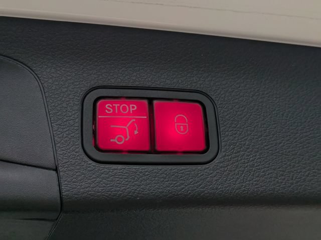 Used 2022 Mercedes-Benz GLS 450 4MATIC image 14
